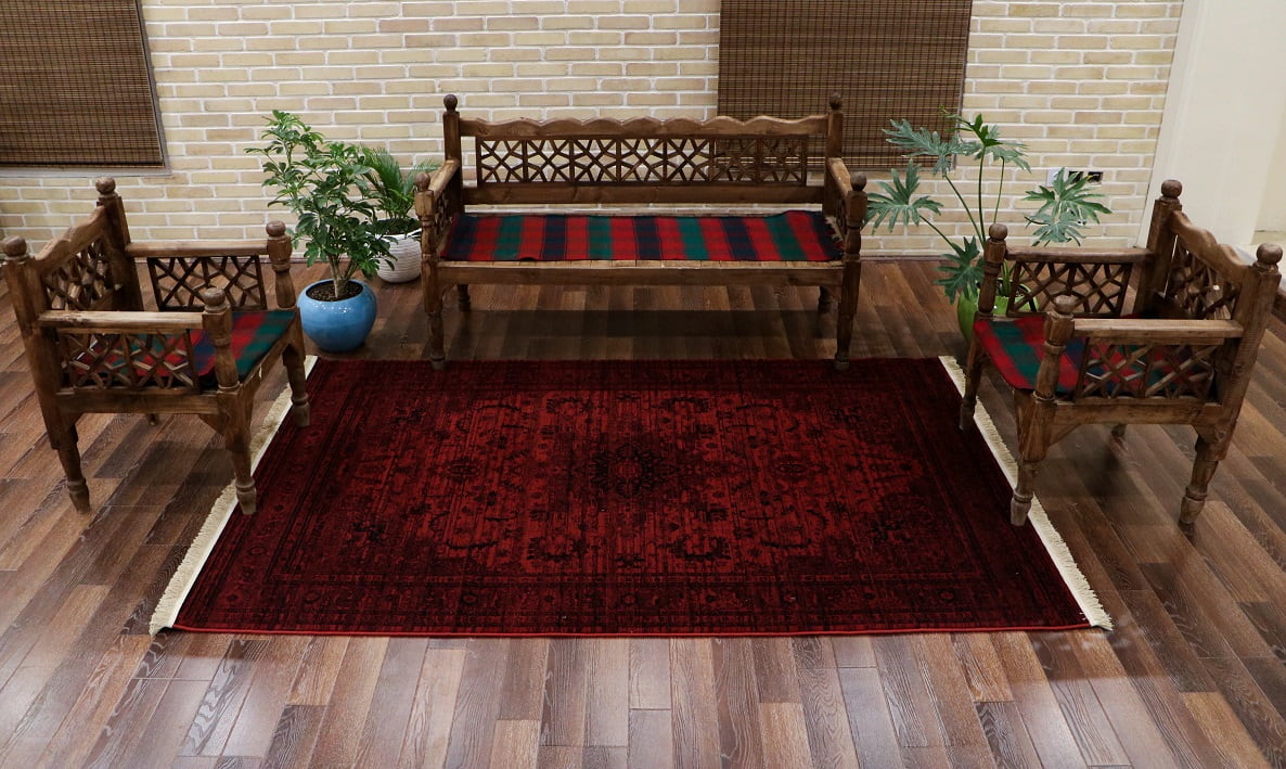 فرش گبه کد 600617 زمینه لاکی- قرمز